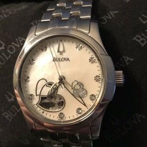 Bulova Women display picture 2