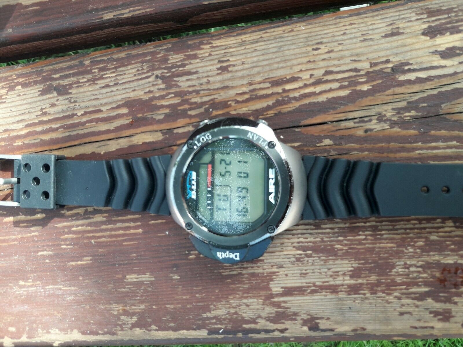 Scubapro B.U.G. Aire Digital Diver Watch Dive Computer