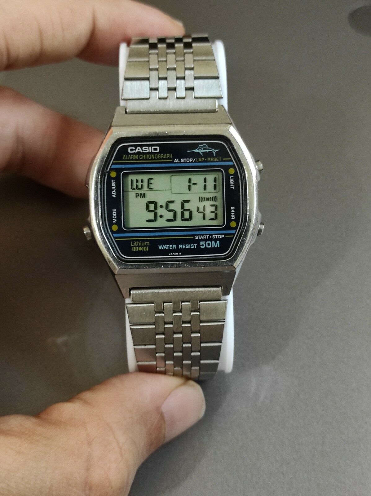 WTS] [Casio W36 Marlin] - (1980) - Rare yellow dots version