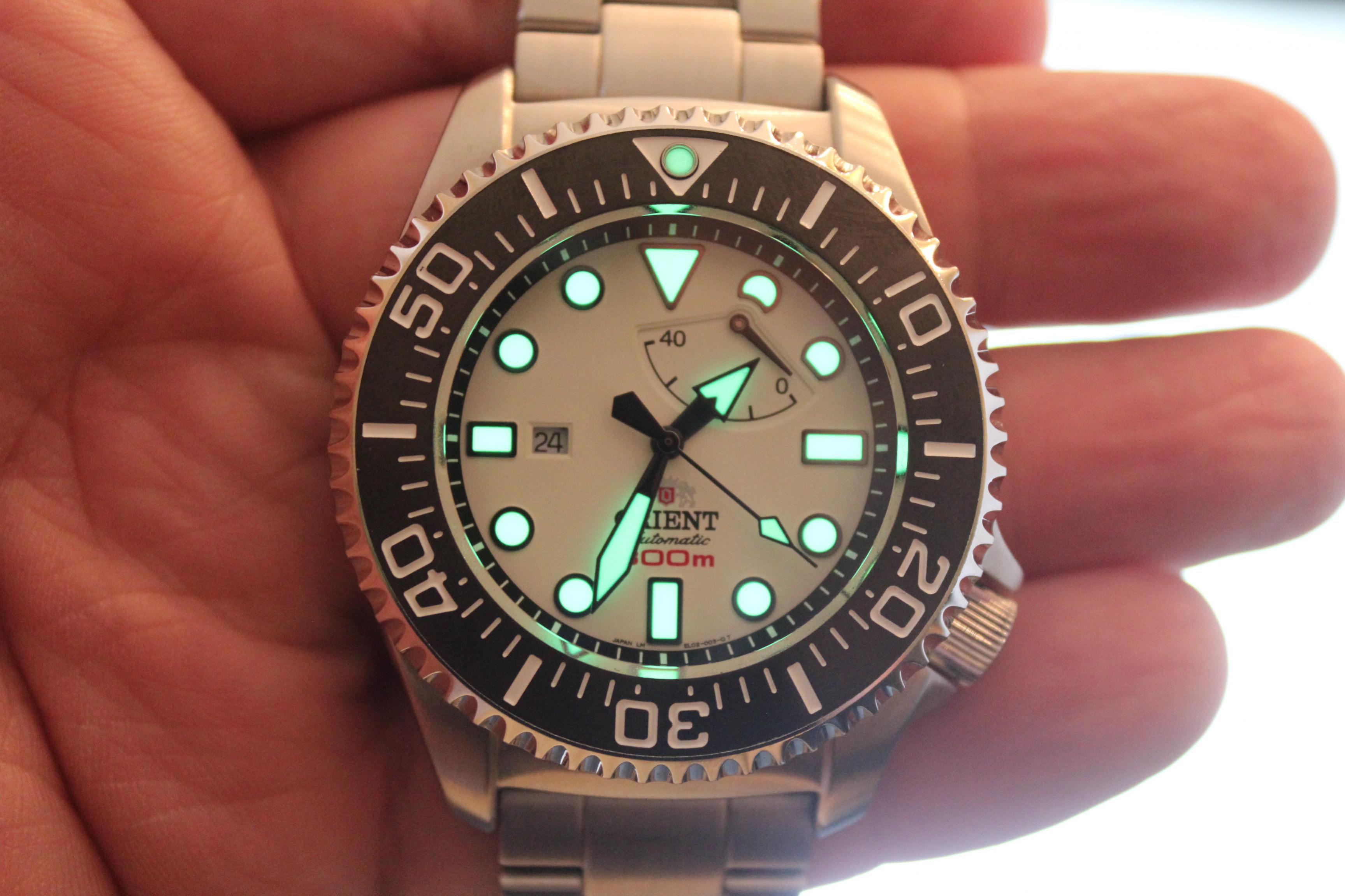 orient saturation diver white