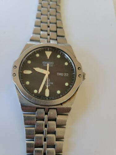 Vintage Seiko SQ Sports 100 Quartz 8229 701A With new