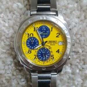 Vintage 1990s Seiko V657-9010 Yellow Dial Blue Subdial Chronograph