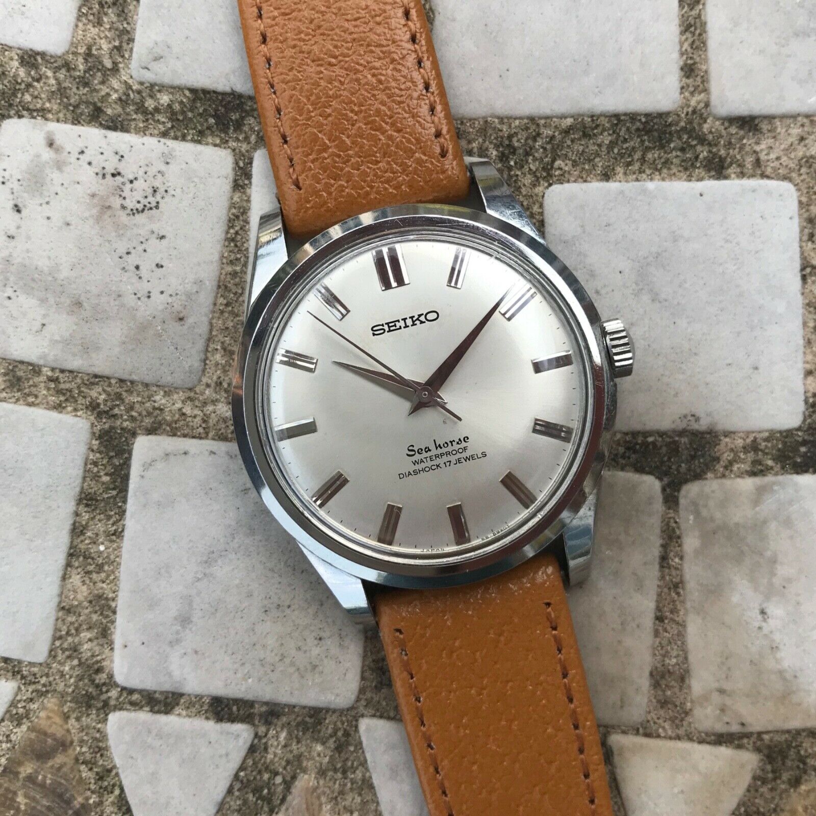 Superb vintage 1960's Seiko 66-8980 Sea Horse 17J silver dial