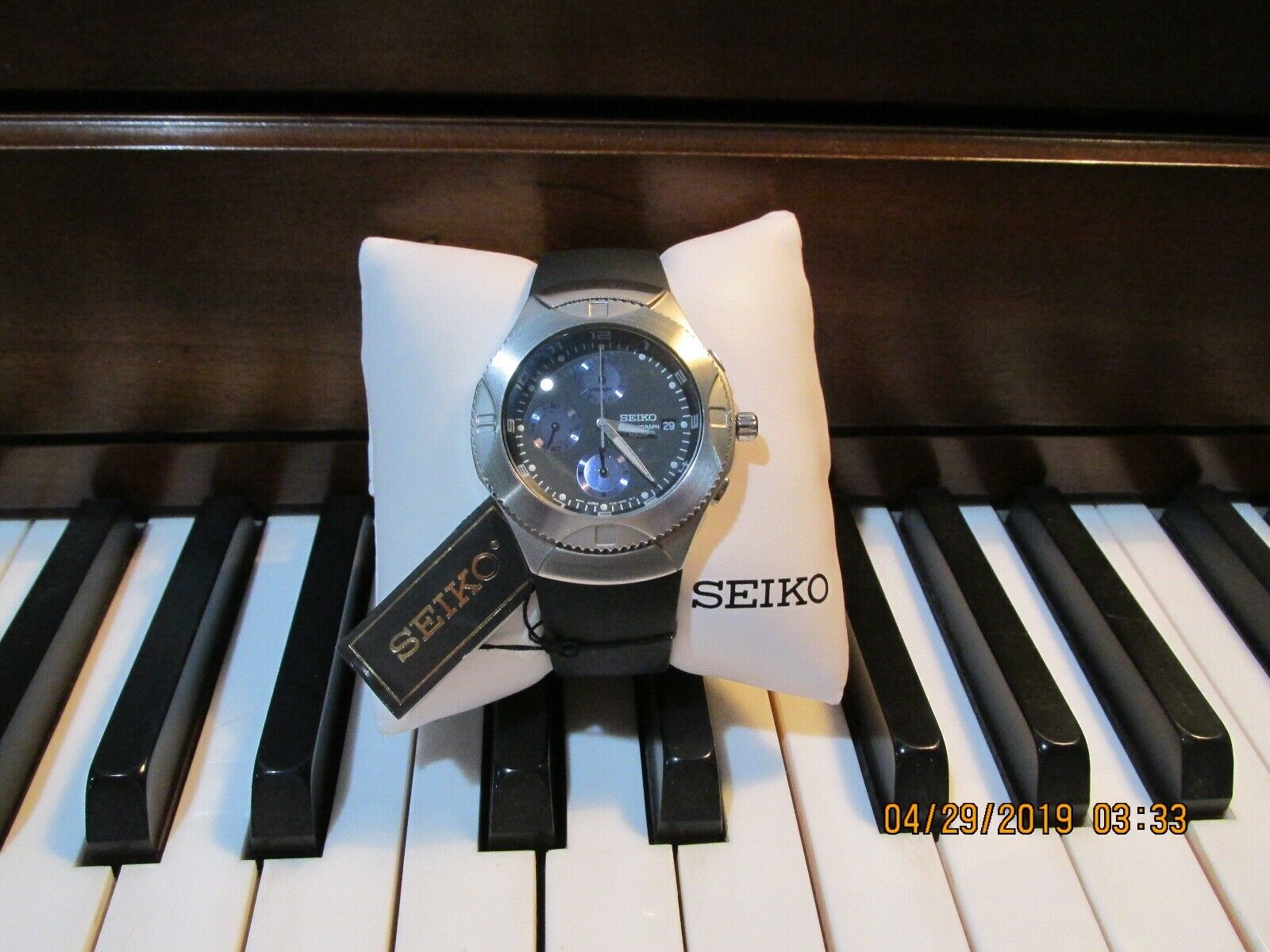 Seiko Watch 100M Quartz 7T92 OAXO Chronograph WatchCharts