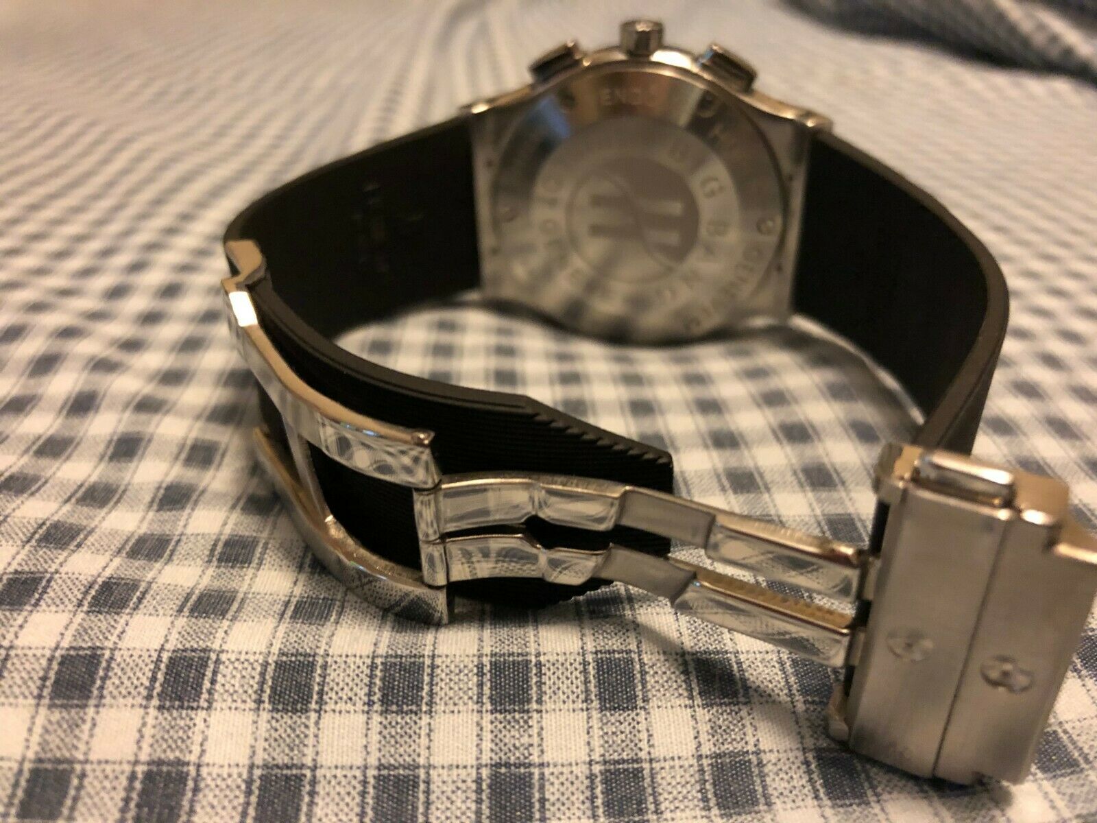 hublot 582 888