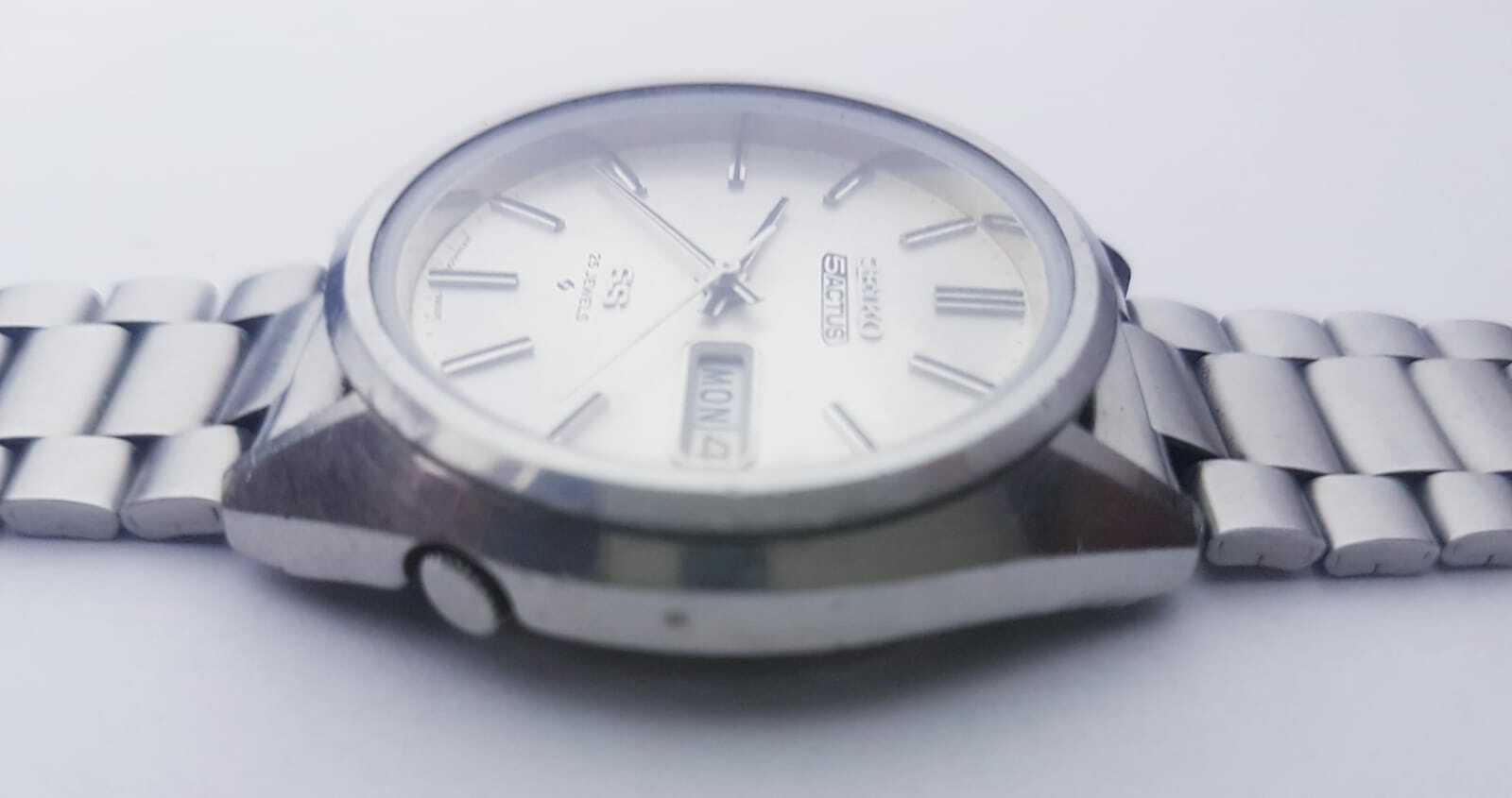 SEIKO 5 ACTUS SS Automatic Analog Watch Day Date 25 Jewels