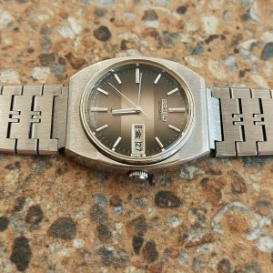 セイコー オートマチック 2409-0020 グラデーション 樽型 ブラウン Vintage Seiko Hi Beat 2409 0020 Automatic 23 Jewels March 1974