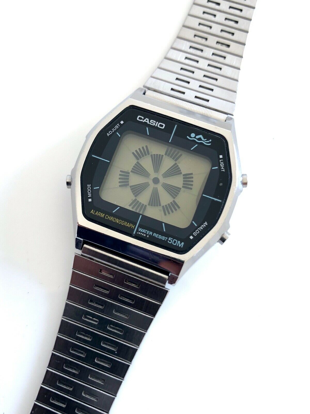 Vintage CASIO AA-92W Digital Wrist Watch AA92W ( Blue Thunder