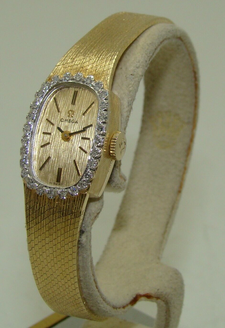 VINTAGE OMEGA 14K GOLD WOMEN's 14mm MANUAL WIND COCKTAIL WATCH w