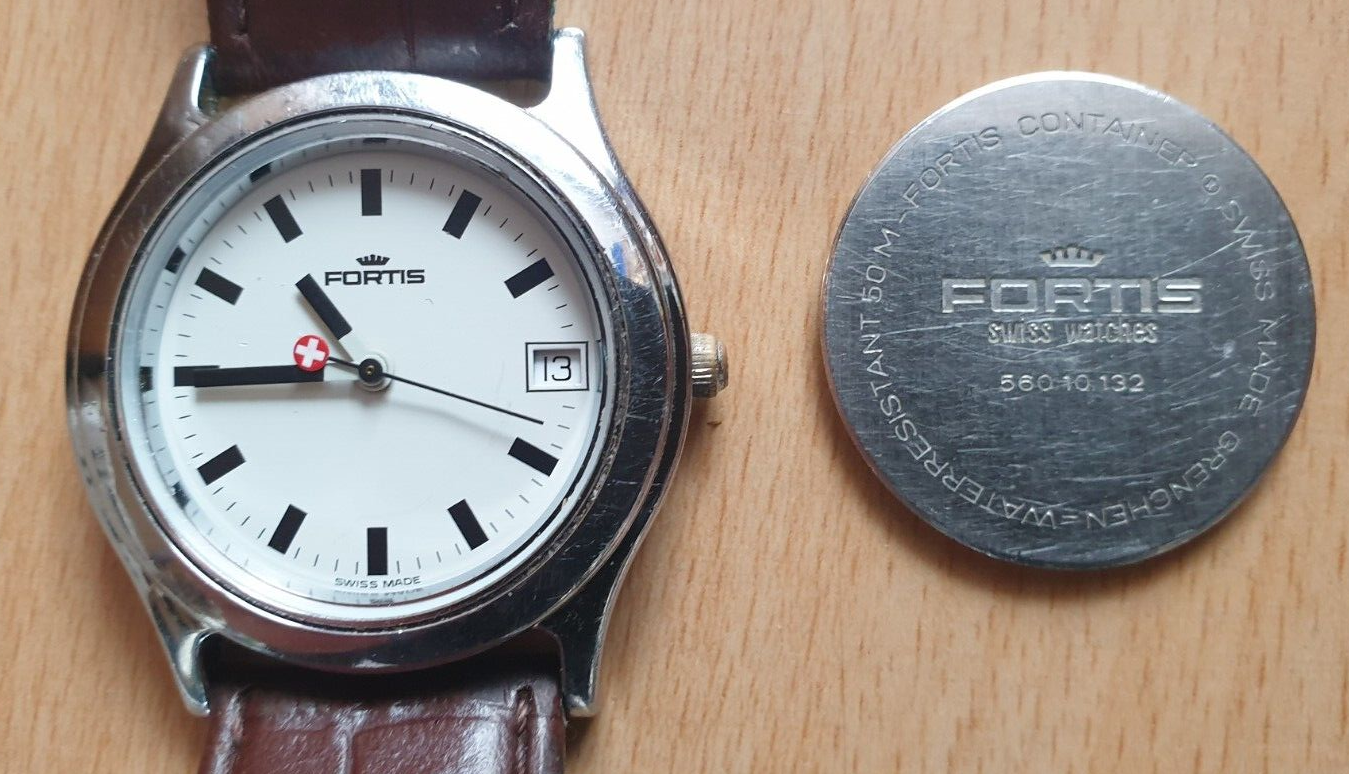 Fortis Container Armbanduhr / 560.10.132 / Water Resistant / 50m 