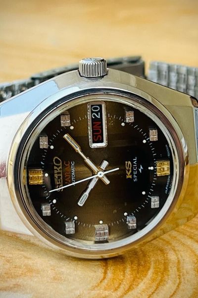【風防◎ 稼働】KING SEIKO VANAC 5256-6000 ゴールド Seiko King Seiko Vanac 5256-6000 Price as of May 2026 | WatchCharts UK