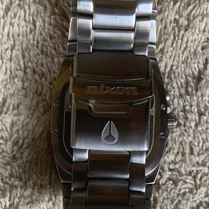希少 NIXON LARGE ＆ IN CHARGE THE PRODUCER NIXON LARGE & IN CHARGE THE PRODUCER .CHONOGRAPH MENS WATCH. NEW
