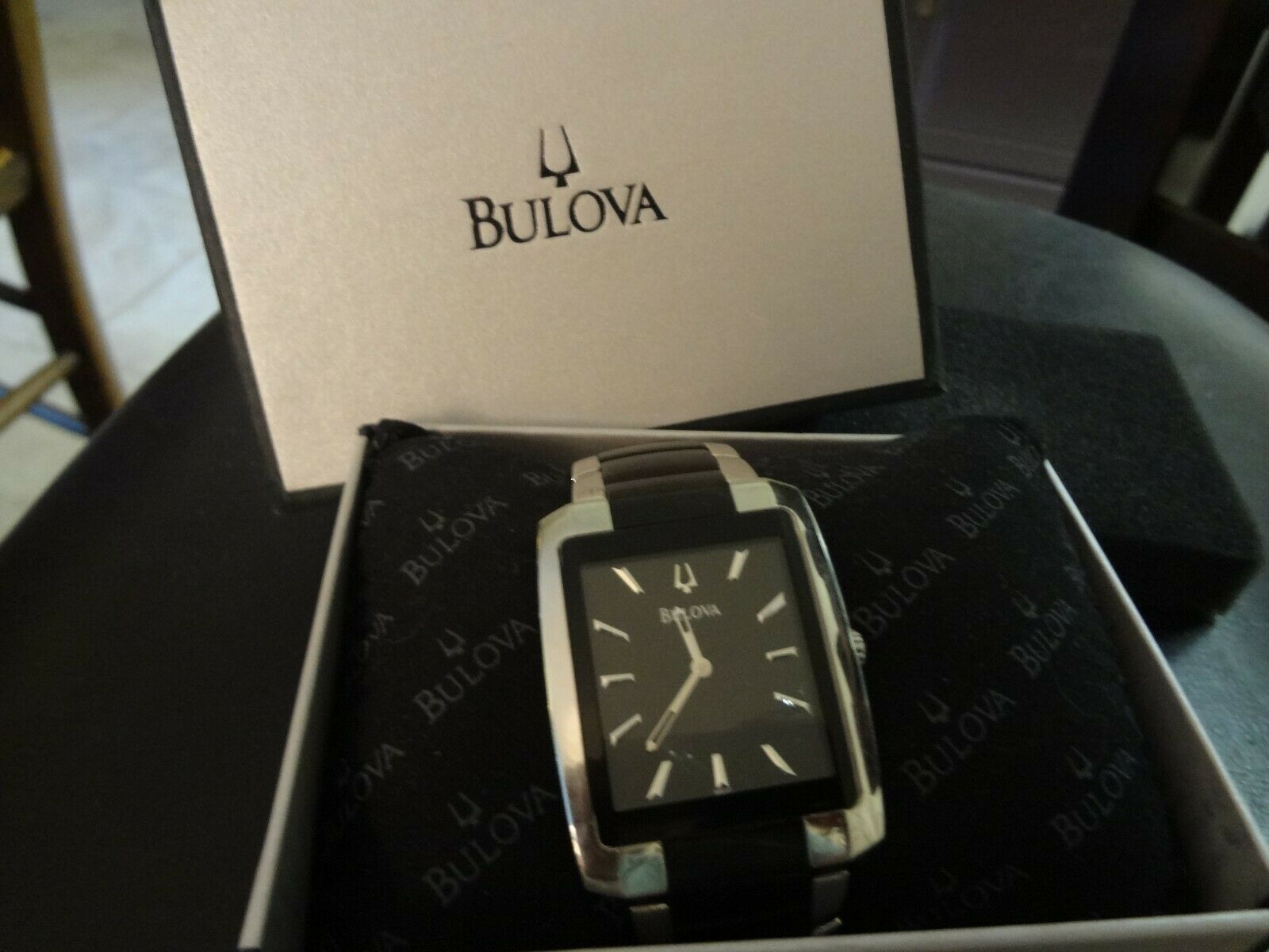 98a117 fashion bulova