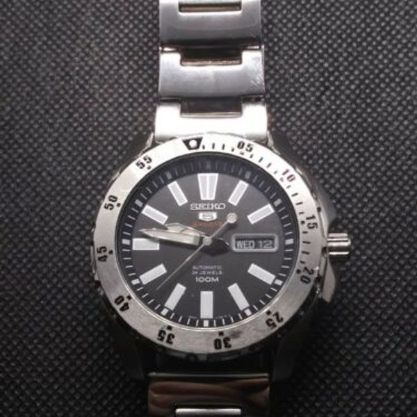 SEIKO 5 SPORTS 24 JEWEL AUTOMATIC 100M 4R36A 01P0 WatchCharts Marketplace