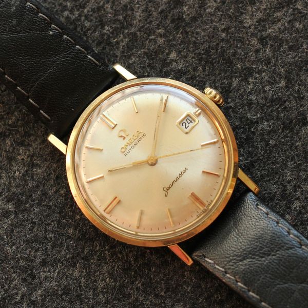 1965 Omega Automatic Seamaster De Ville Date Model 166.020 Wristwatch with Linen Dial with Hippocampus Back in Stainless Steel