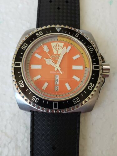 ZODIAC ZO2303 V WOLF Water Resistant ORANGE FACE 01507 RARE UNUSED
