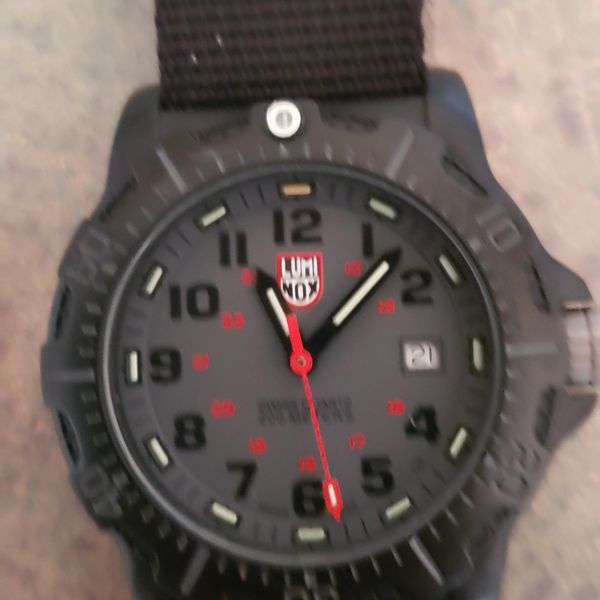 Luminox 8800 series WatchCharts