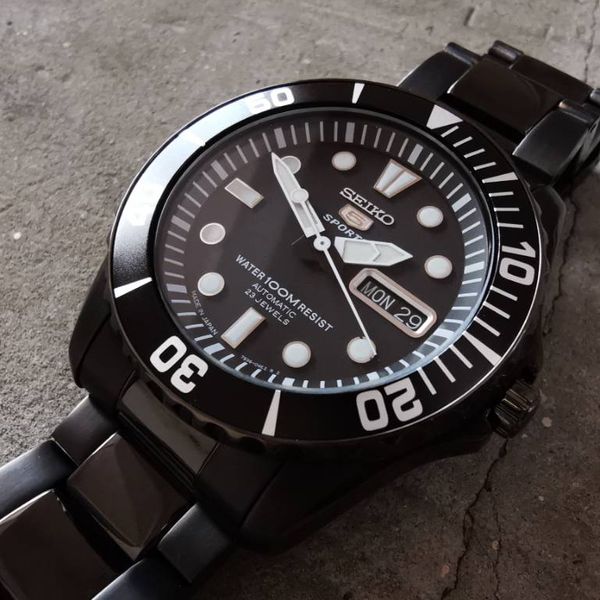 Seiko 5 (SNZF21) Guía de precios y especificaciones | Workcharts