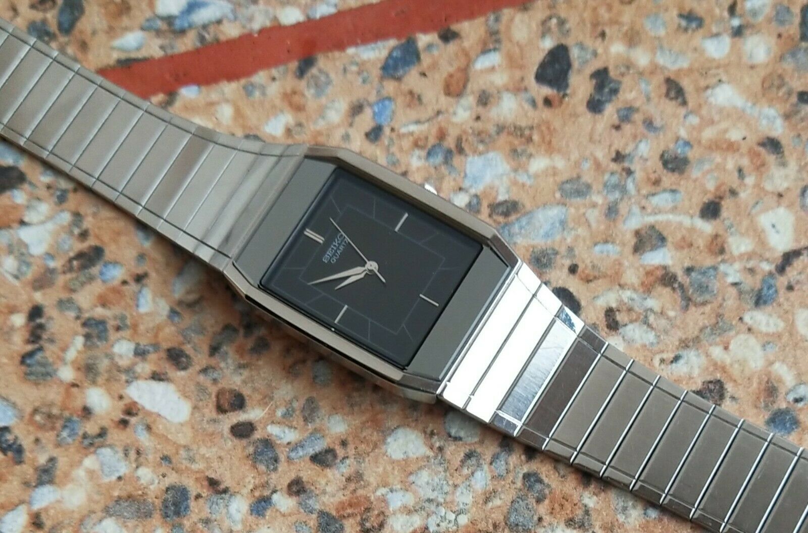 Vintage Seiko Quartz 7431 5360 January 1985 JDM 25mm | WatchCharts 