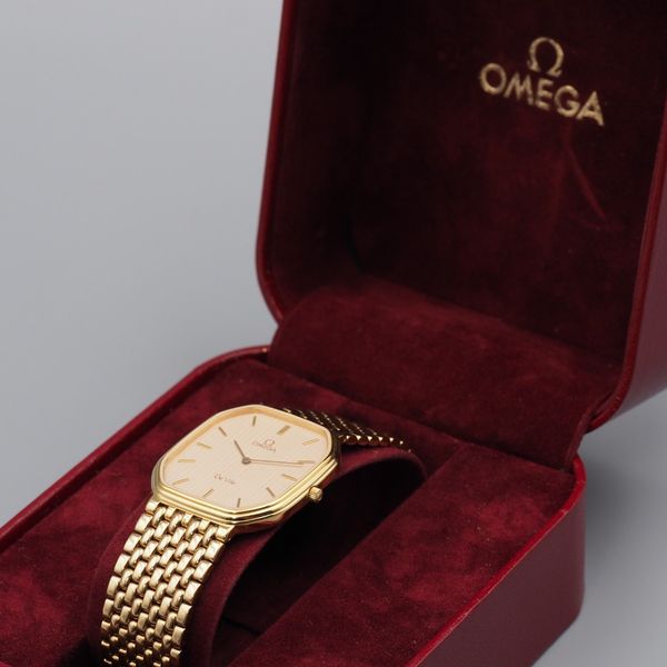 Vintage Omega De Ville Ladies Watch, Quartz Cal. 1367, Champagne Dial, Gold-Plated from 1979