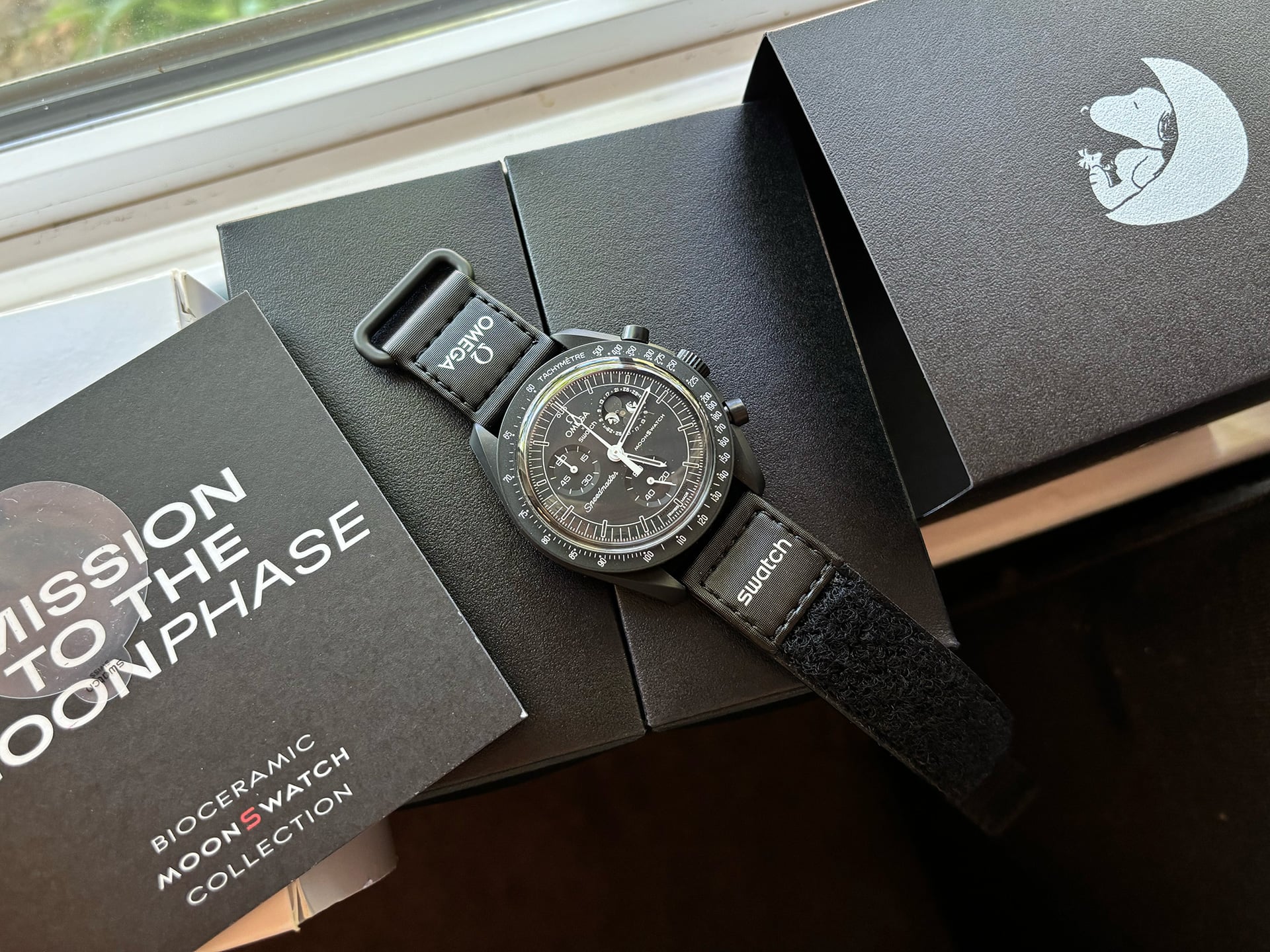 WTS] Swatch x Omega MoonPhase Snoopy - Black | WatchCharts