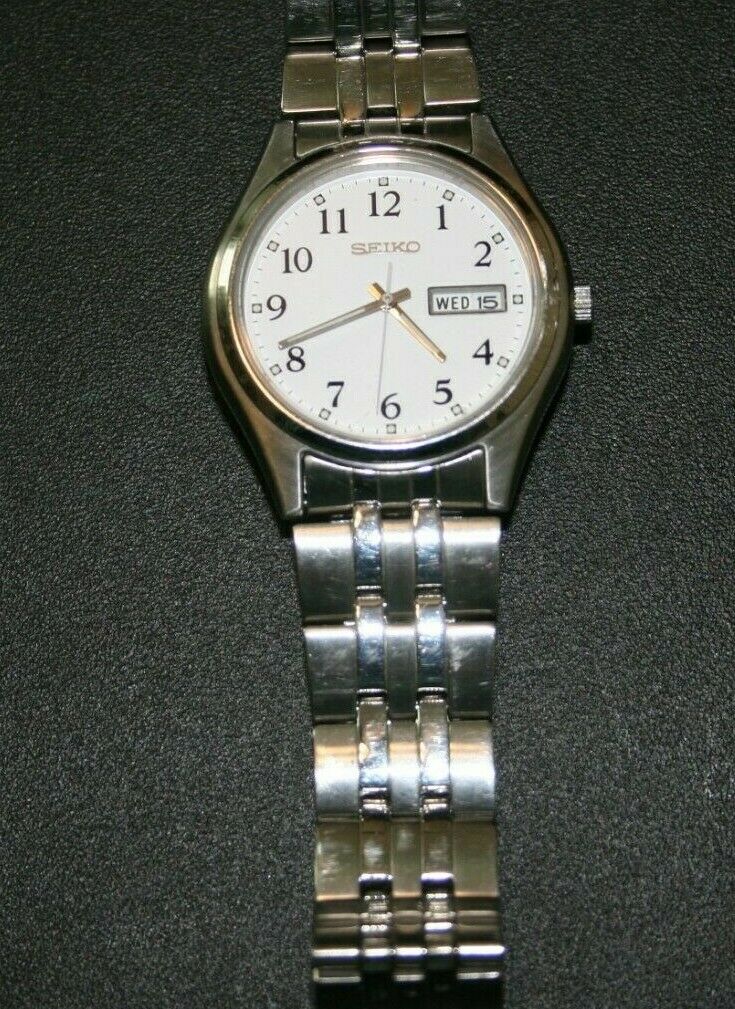 Seiko Quartz Men s Wrist Watch Stainless Steel White Dial 7N43