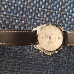 new time　 victorinox-swiss-army-