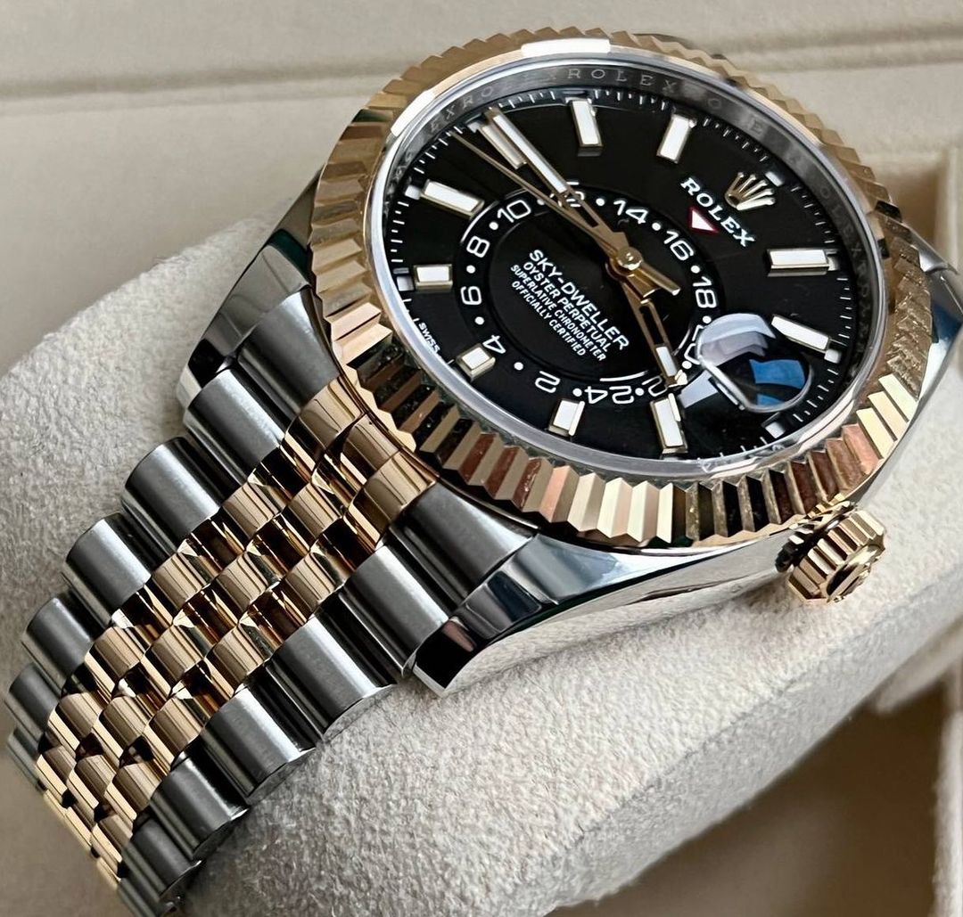 Rolex sky dweller hotsell two tone black dial