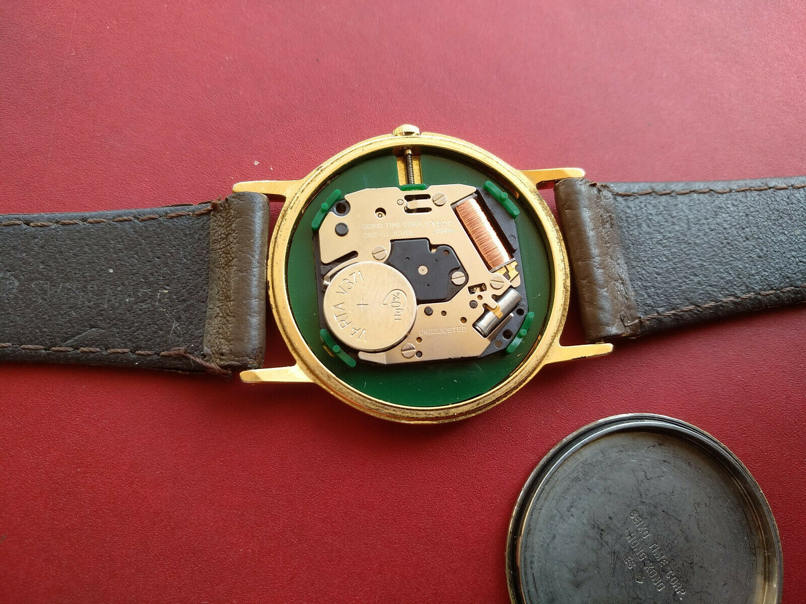 Seiko Quartz 5Y30-7000 (RO) Gold Tone Men's Wristwatch