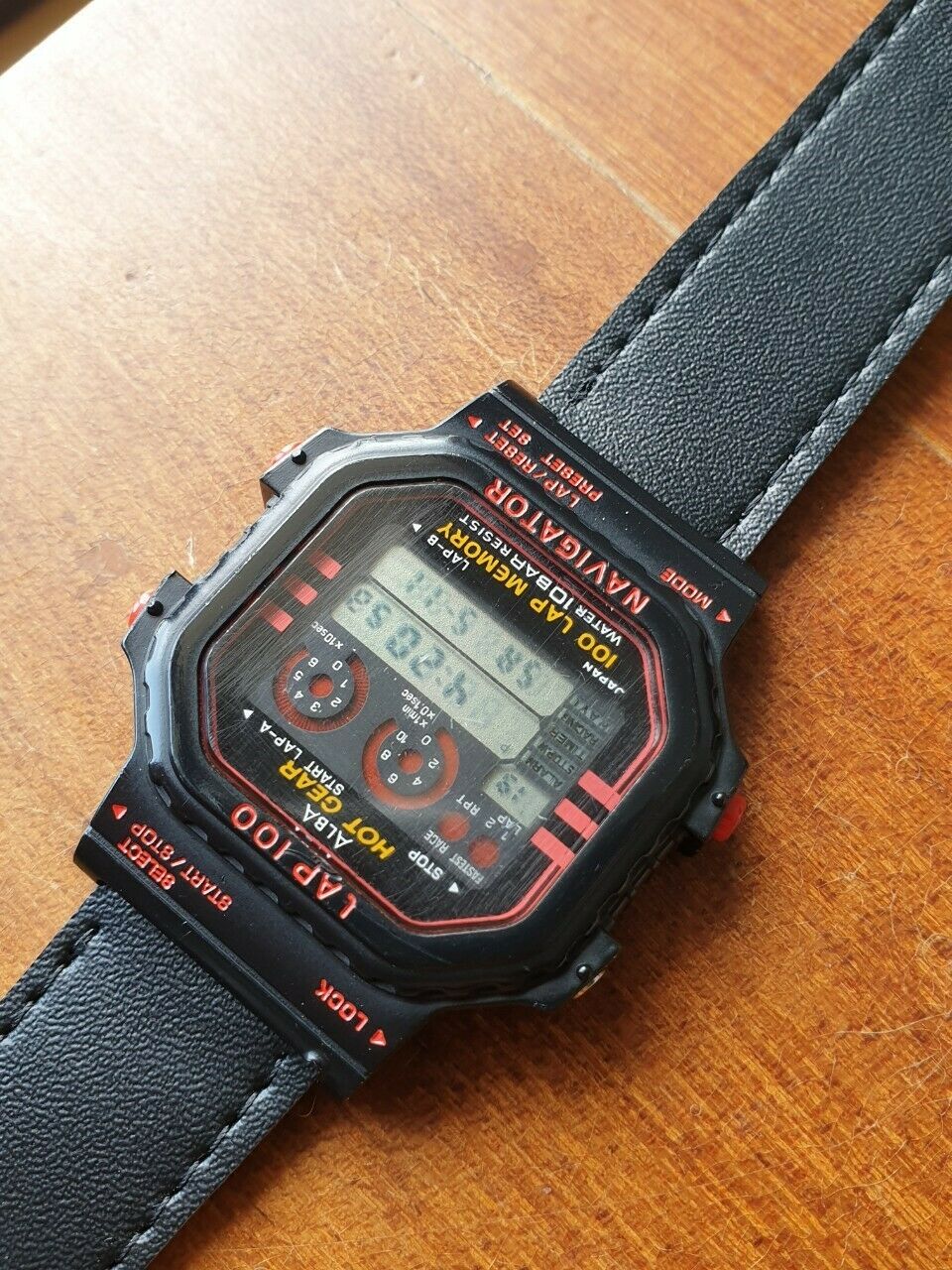 Vintage Rare Seiko Alba W358-4A00 Hot Hear Navigator Japan Digital