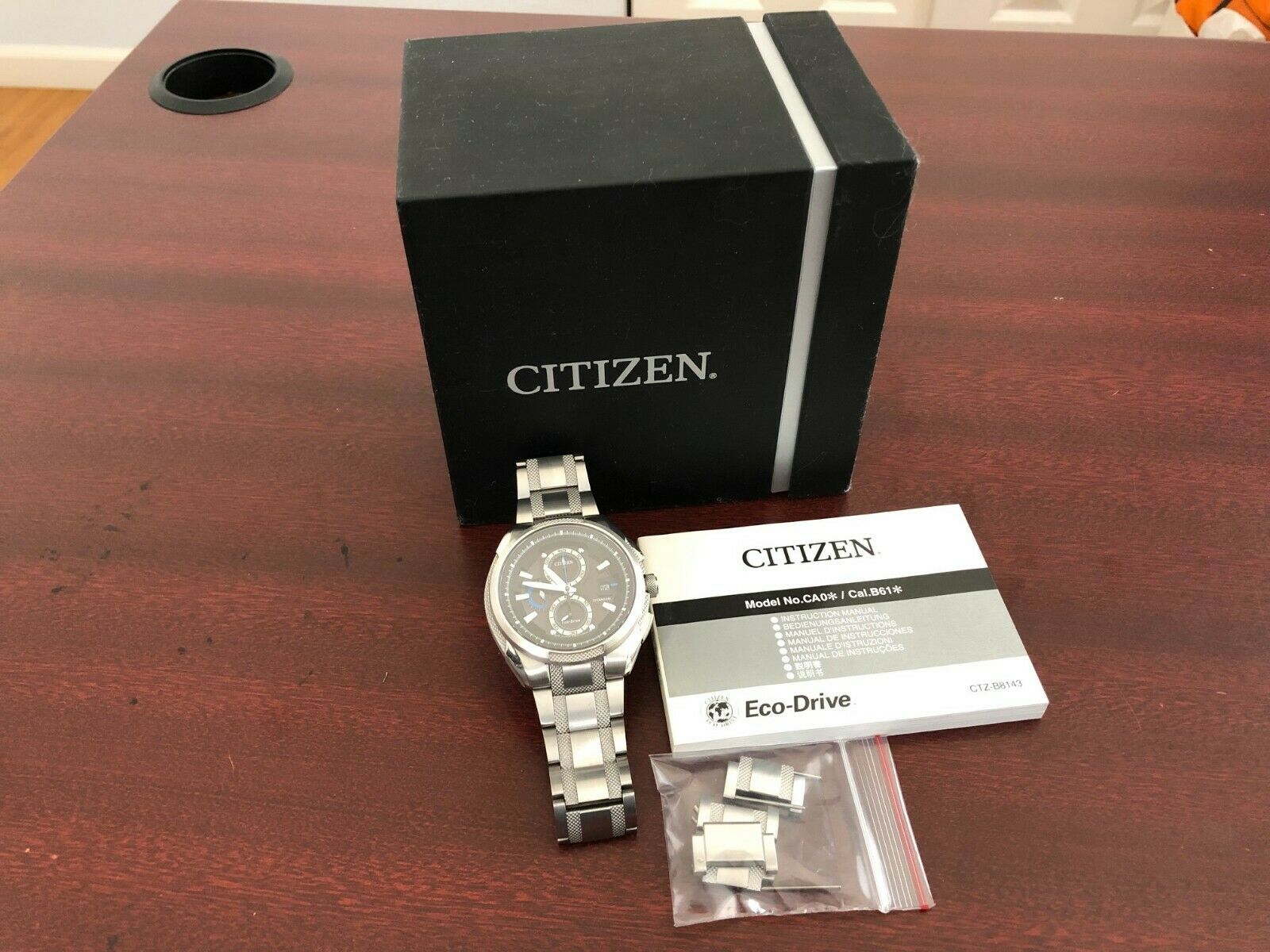 美品！CITIZEN Eco-Drive クロノグラフ B612-S075386 【公式通販】