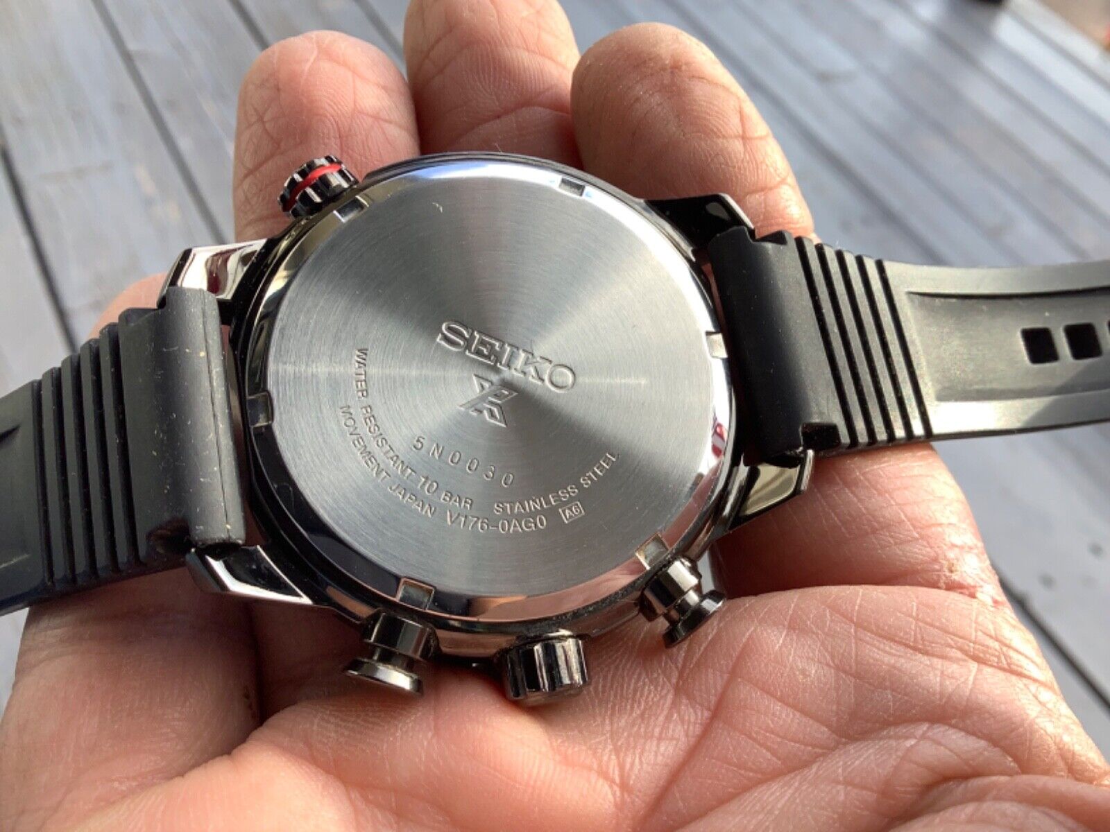 SEIKO mens V176-0AG0 QUARTZ TRIPLE chronograph watch solar