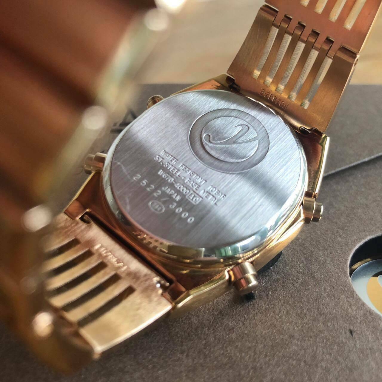 SEIKO ALBA AKA W670-4000 RED LED GOLD TONE WATCH 3000LIMITED