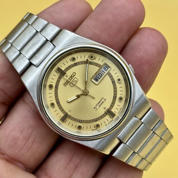 Vintage Seiko 5 Automatic Mens 21 Jewels Watch | WatchCharts Marketplace