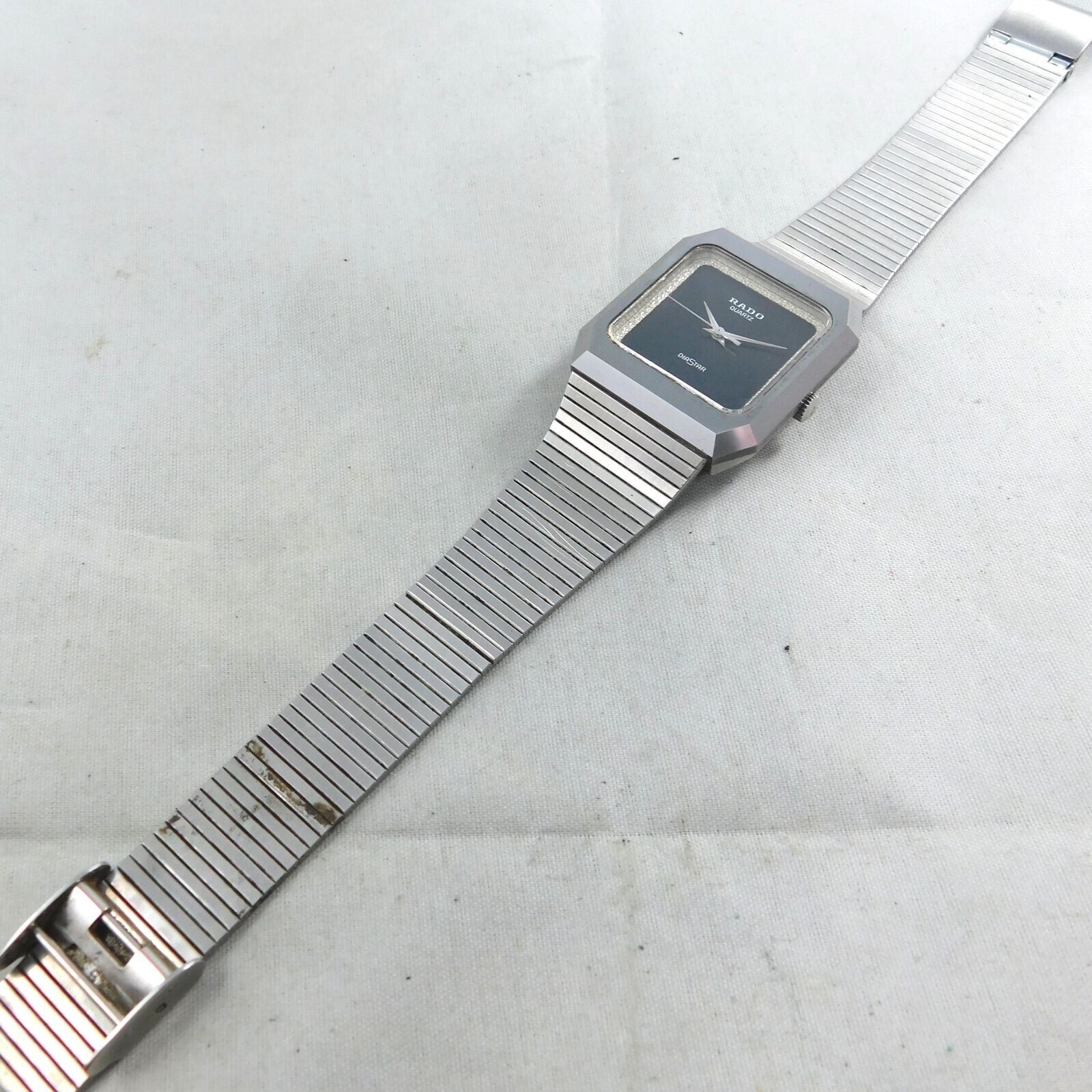 RADO DIASTAR 104.0118.3 MEN'S SILVER VINTAGE WATCH SWISS QUARTZ
