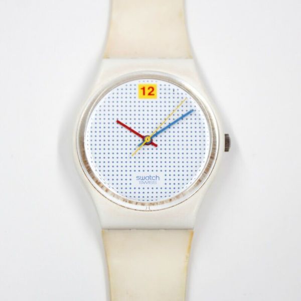 Vintage 1985 Swatch DOTTED SWISS GW104 Standard Gents Watch white