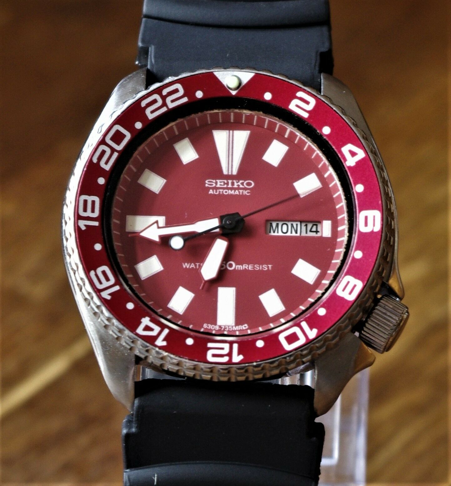 SEIKO 150M DIVERS AUTOMATIC MENS WATCH 6309-7290 - RED DIAL/RED 