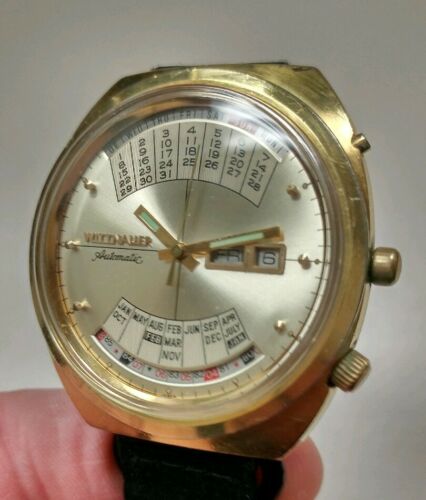 VINTAGE LONGINES WITTNAUER WATCH 2000