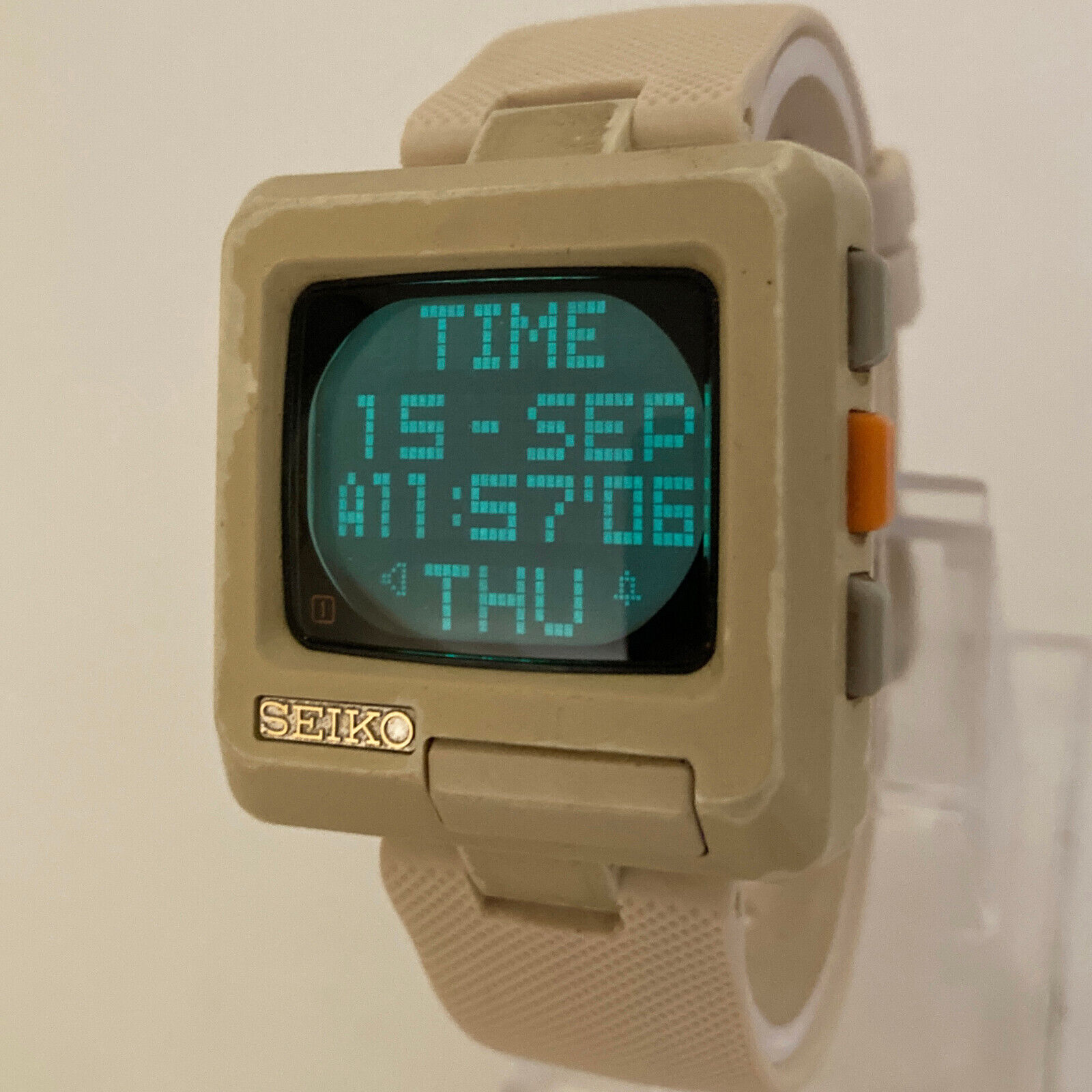 Vintage 1990's SEIKO TIMETRON Watch W853-4000 Beige square