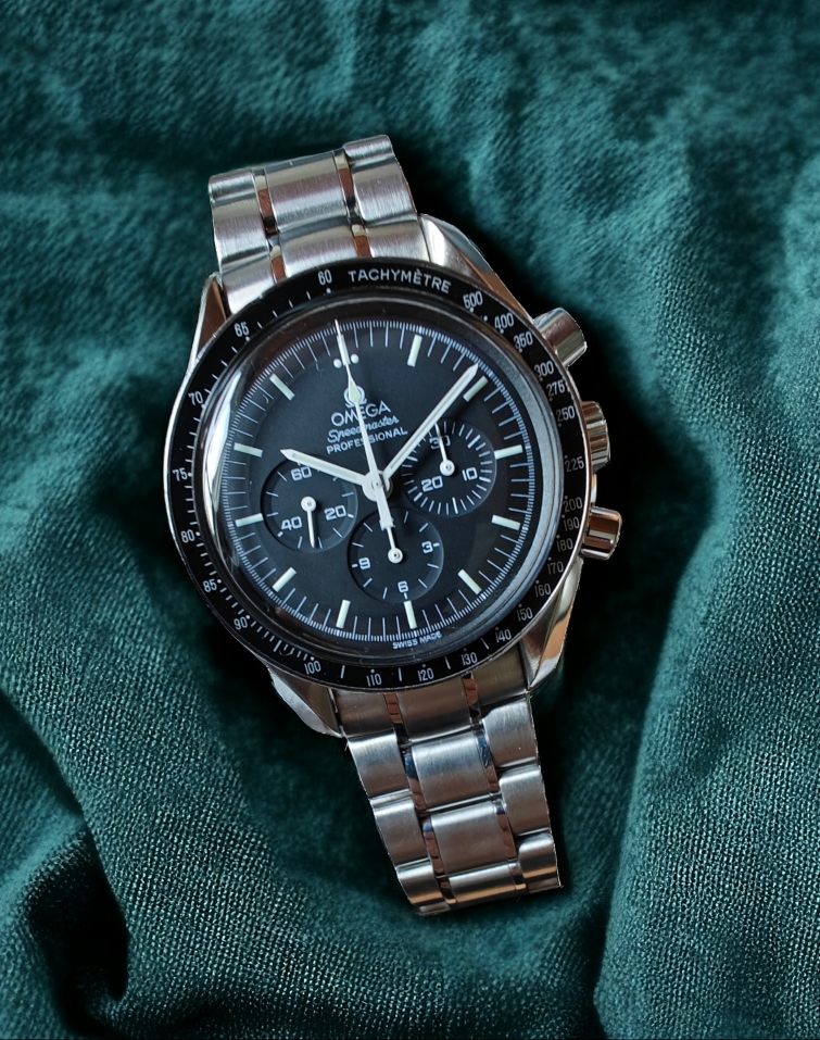 Omega Speedmaster 3570.50 from 1998 42mm Moonwatch WatchCharts