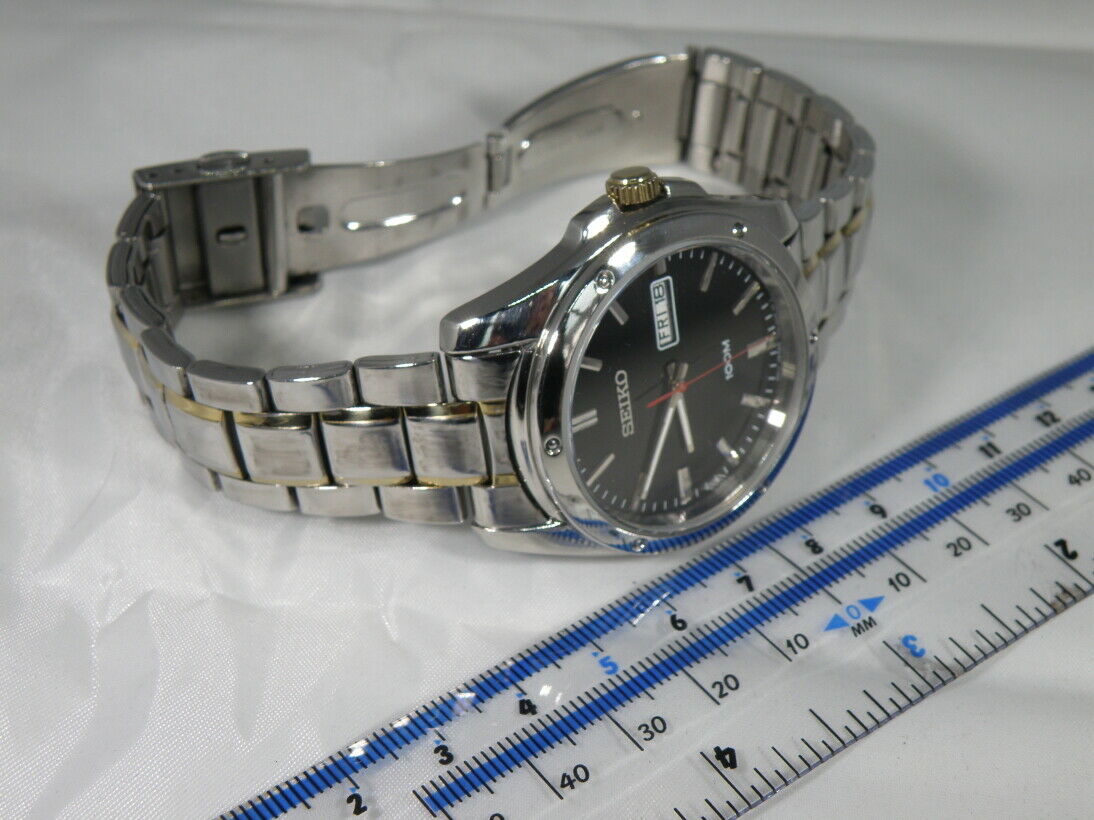 MEN S SEIKO 7N43 0BS0 QUARTZ WATCH VERY GOOD COND. BOXED