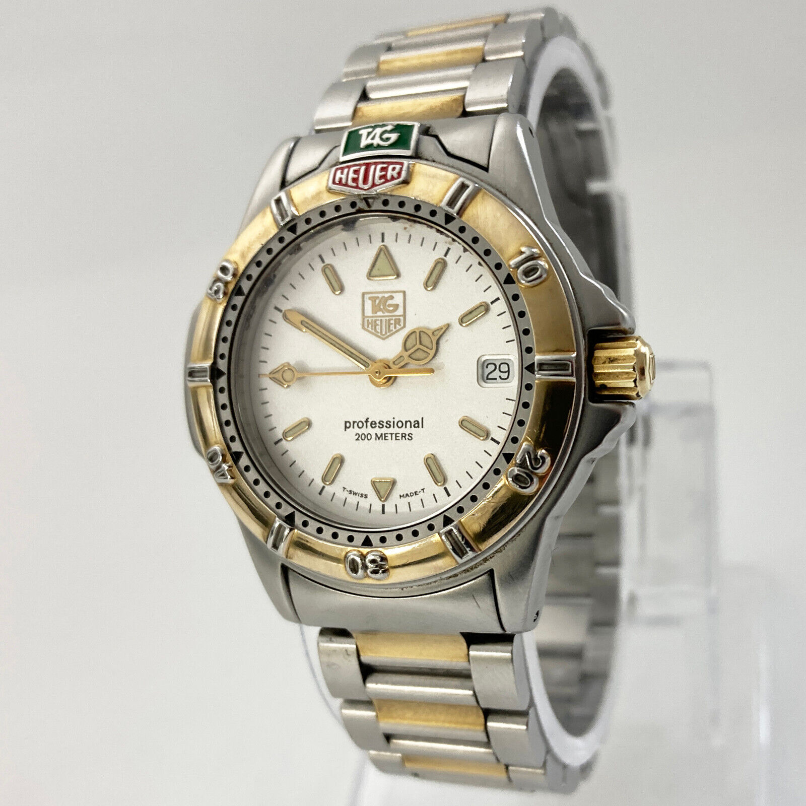 TAG HEUER Professional 4000 Series 200 Meters Diver Watch WF1220