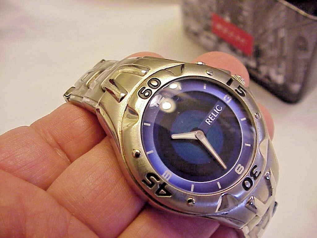 Awesome Relic Mens ZR55048 Digital Animated Blue Dial Watch with