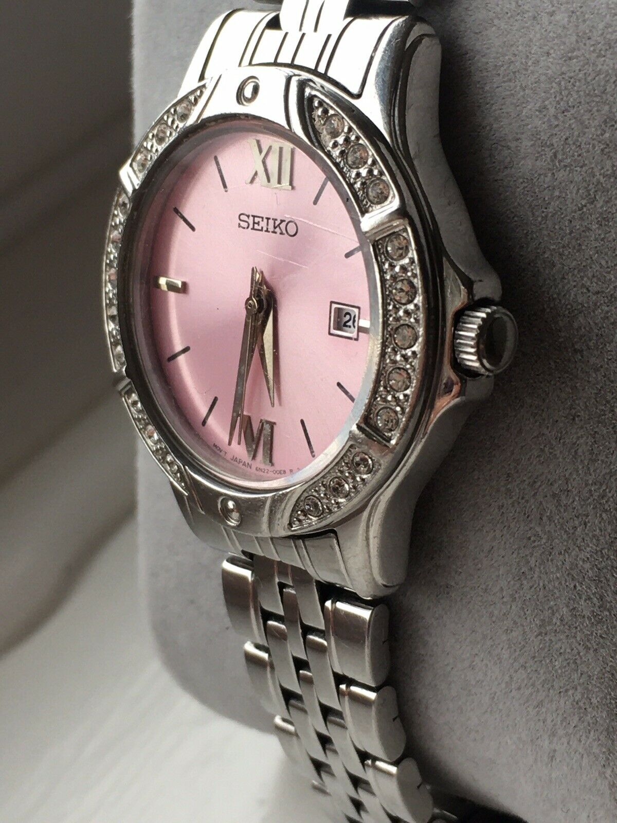 STUNNING LADIES SEIKO WATCH 6N22 0080 QUARTZ SWAROVSKI CRYSTALS