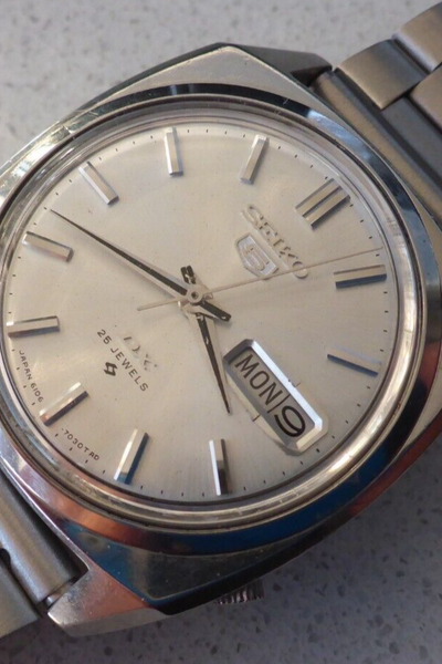 Seiko 5 6106-7020 Price as of June 2026 | WatchCharts