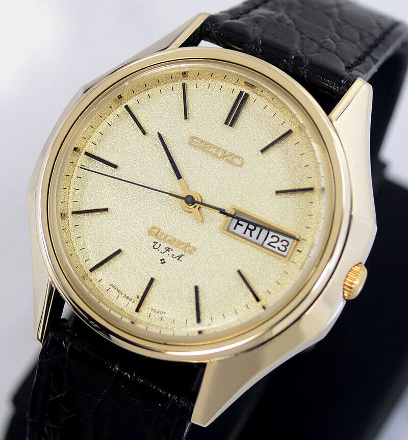 VINTAGE SEIKO QUARTZ U.F.A 3823-7040 DAY&DATE YELLOW