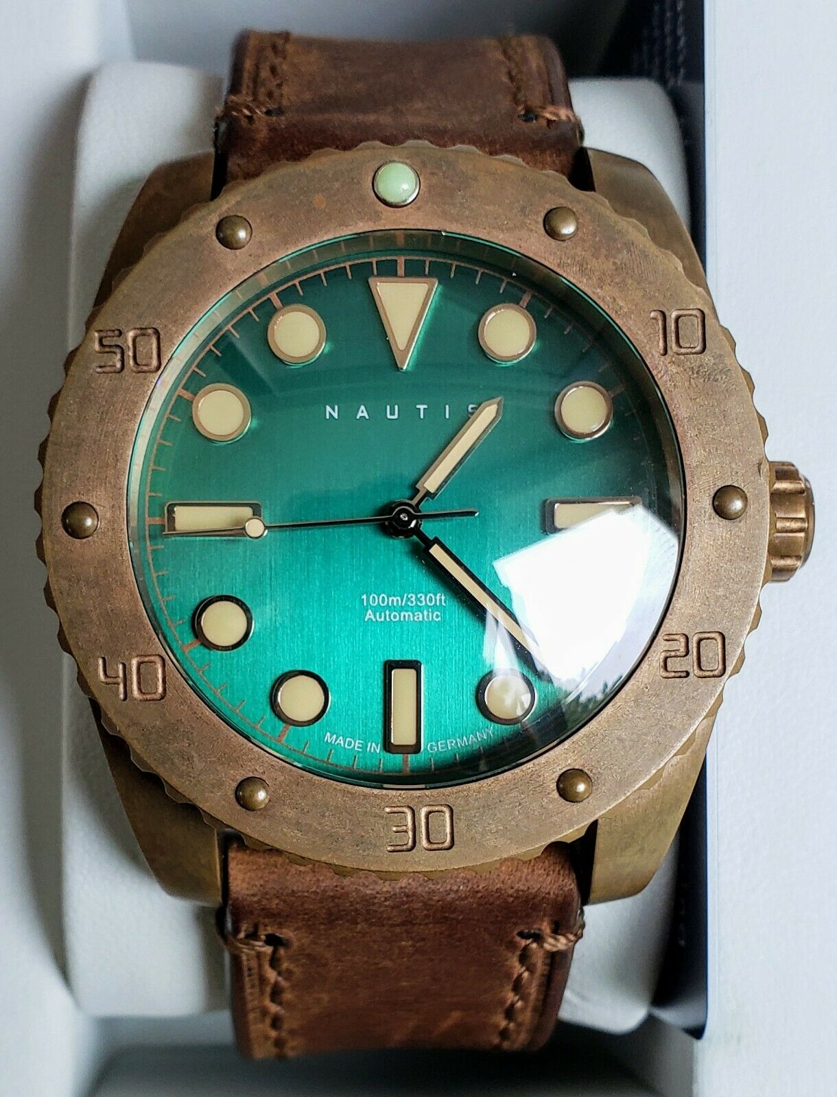 Nautis clearance watch company