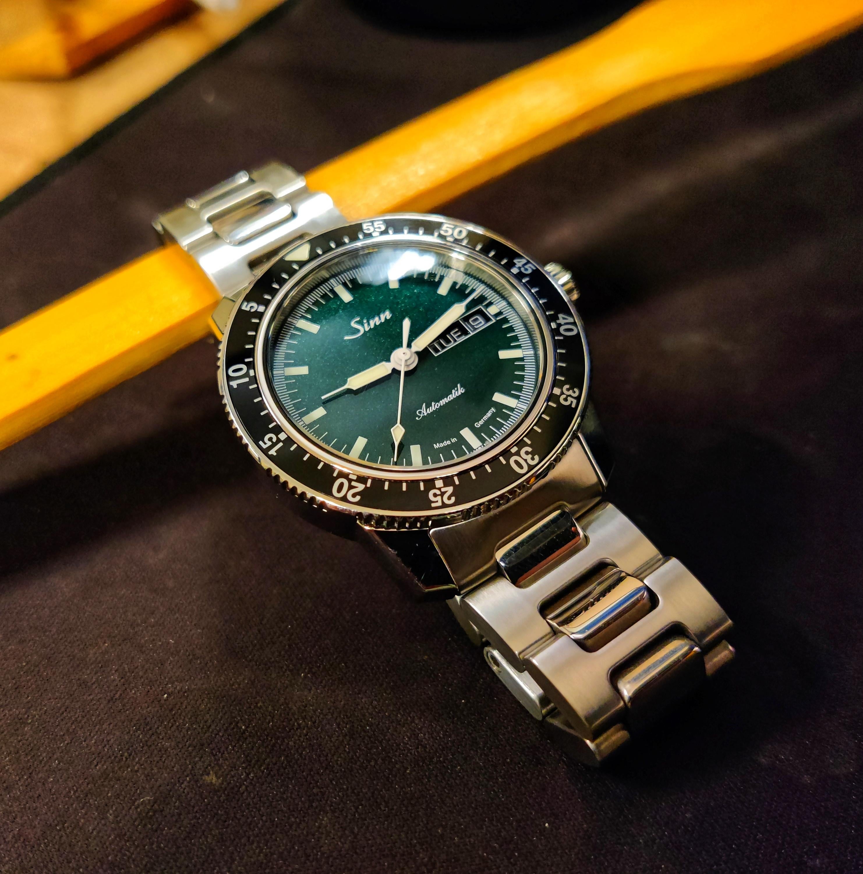 Sinn 104 green on sale dial