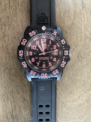Luminox Ladies Swiss Watch Series 7050 Quartz Military Black Pink