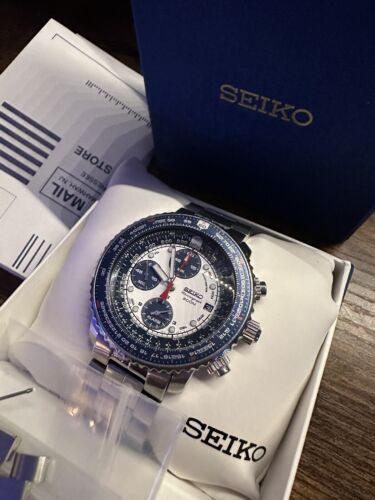 Seiko flightmaster sales white dial